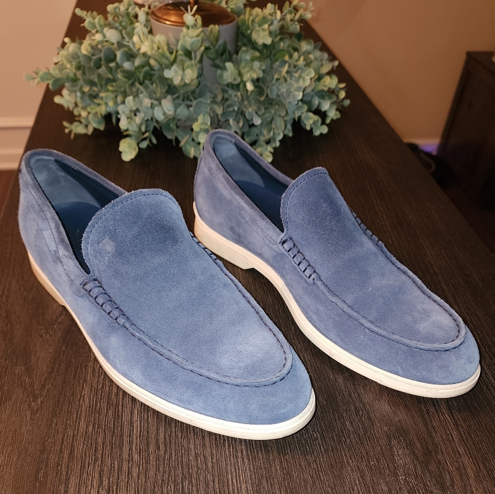 Tod's Suede Men's 8.5 US (7.5UK)/ Womes's 10 US Leather Loafer